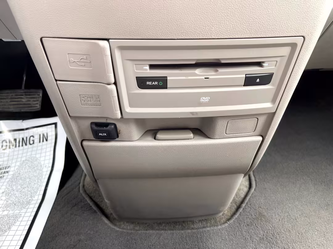 2017 Honda Odyssey - 5FNRL5H3XHB016360 - Image #19