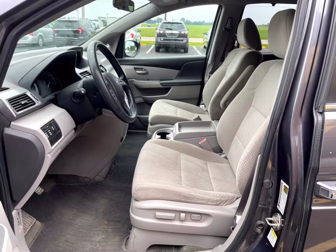 2017 Honda Odyssey - 5FNRL5H3XHB016360 - Image #10